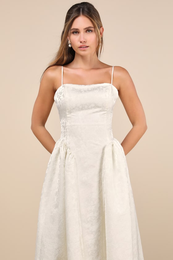 Gorgeous Extravagance Ivory Floral Jacquard Maxi Dress